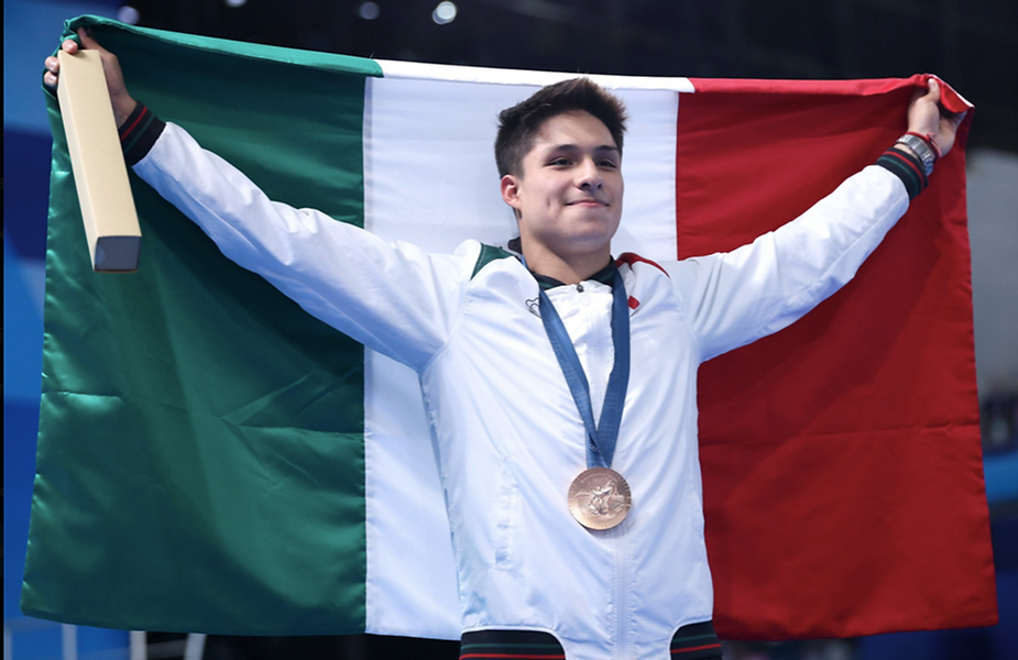 ¡Hace historia! Osmar Olvera de NL logra convertirse en doble medallista olímpico