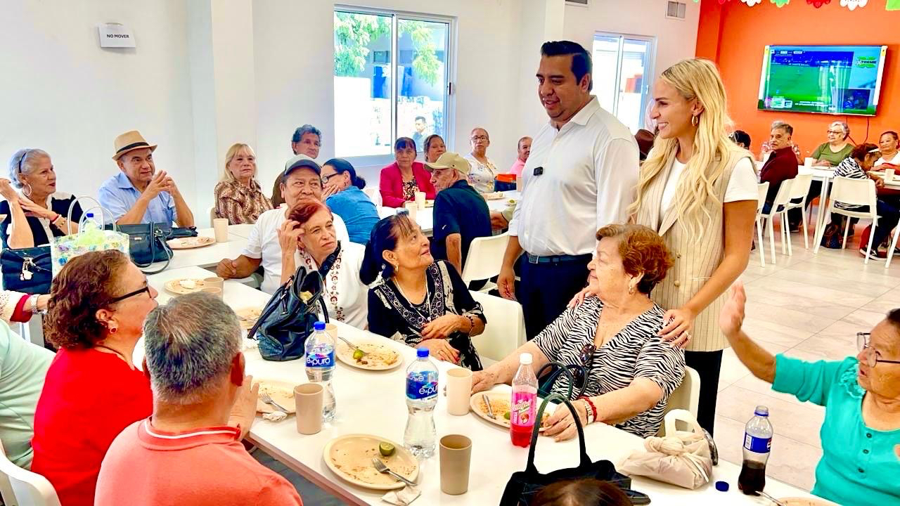 Emprende Santa Catarina apoyo alimenticio para abuelitos