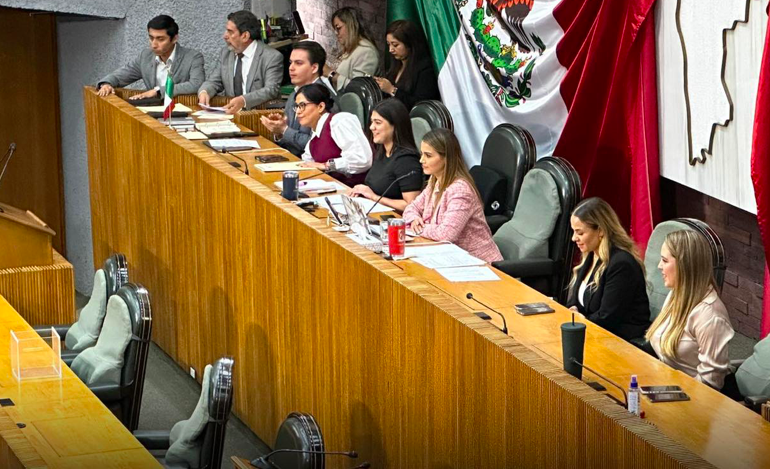 Ratifica Congreso de NL a Lorena de la Garza como presidenta del Legislativo