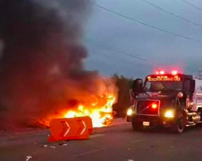 Se enfrenta Fuerza Civil a hediondos en Ciénega; hay tres abatidos… queman patrullas