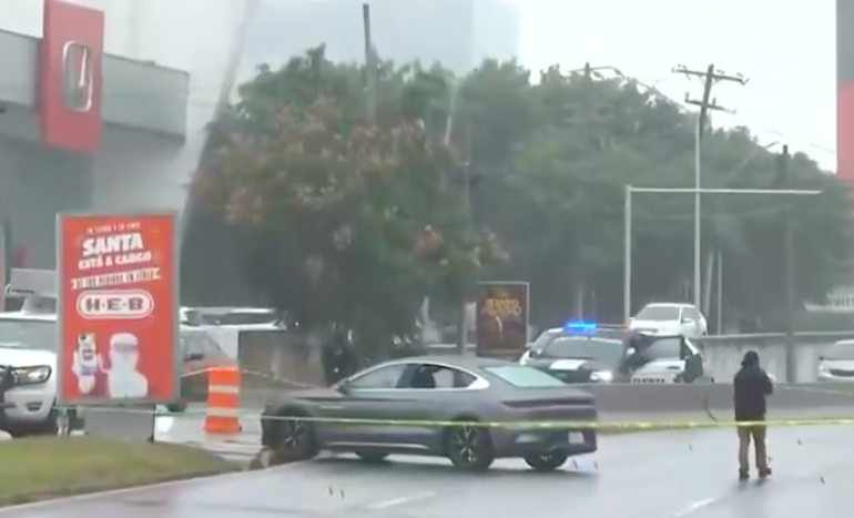 Persiguen y asesinan a conductor en Lázaro Cárdenas, en Monterrey