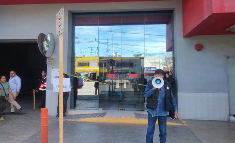 «Ciudadanos Desconocidos» clausuran el metro, exigen reversa al tarifazo