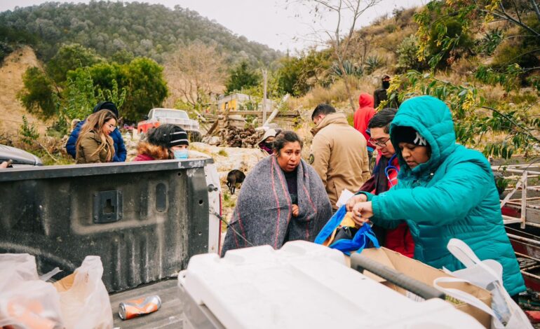 Lleva Santa Catarina apoyo a pobladores de Sierra Alta de La Huasteca