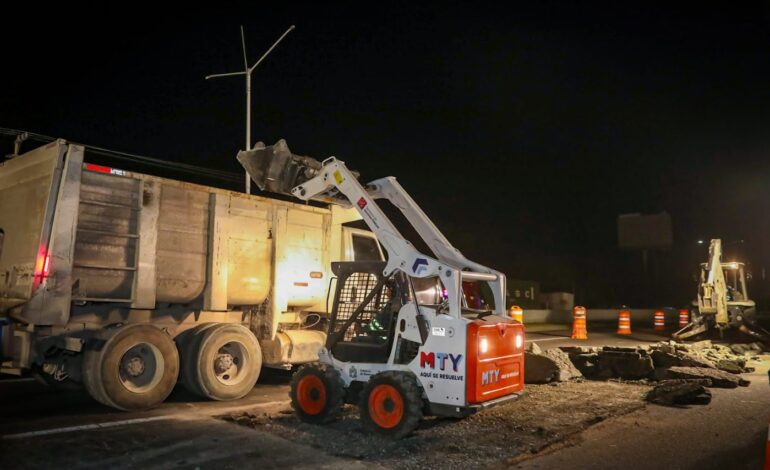 Repara Monterrey más de 400 metros cuadrados de pavimento dañado en la Carretera Nacional