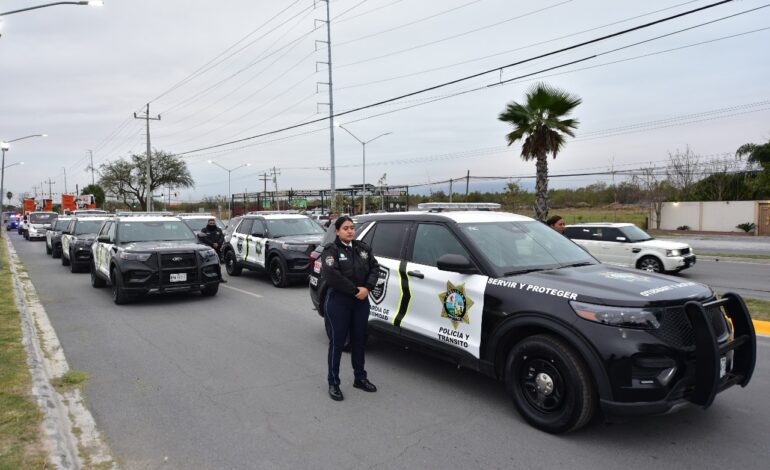 Fortalece César Garza seguridad y protección de Apodaca con más patrullas