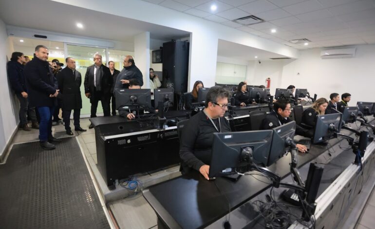 Presenta Monterrey a Comisionado federal de seguridad el trabajo en la Academia y el C4 municipales