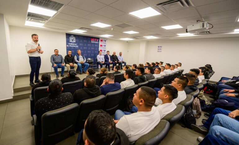 Ingresan 50 cadetes más a la Academia de Policía de Monterrey