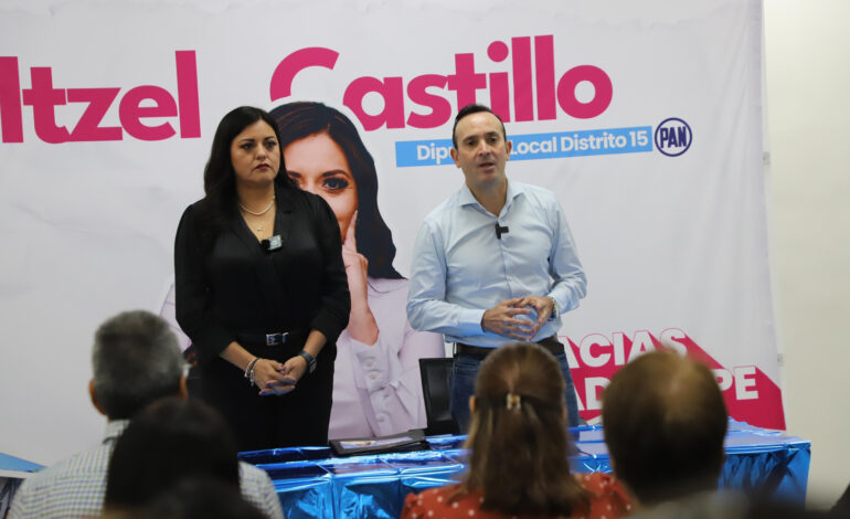 Entrega Itzel Castillo testamentos gratuitos