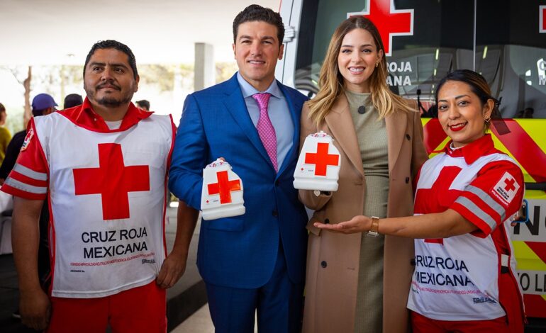 Inician Samuel y Mariana Colecta Nacional de la Cruz Roja 2025 en NL