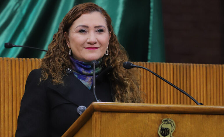 Plantea Myrna Grimaldo endurecer requisitos para obtener licencia de motociclista