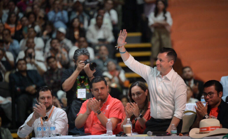 Se compromete Colosio a encabezar un movimiento «que construya el país que los mexicanos anhelan»