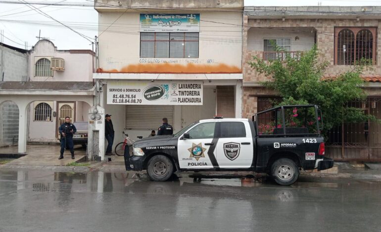 Malandros armados asaltan a mujeres en gimnasio de Apodaca