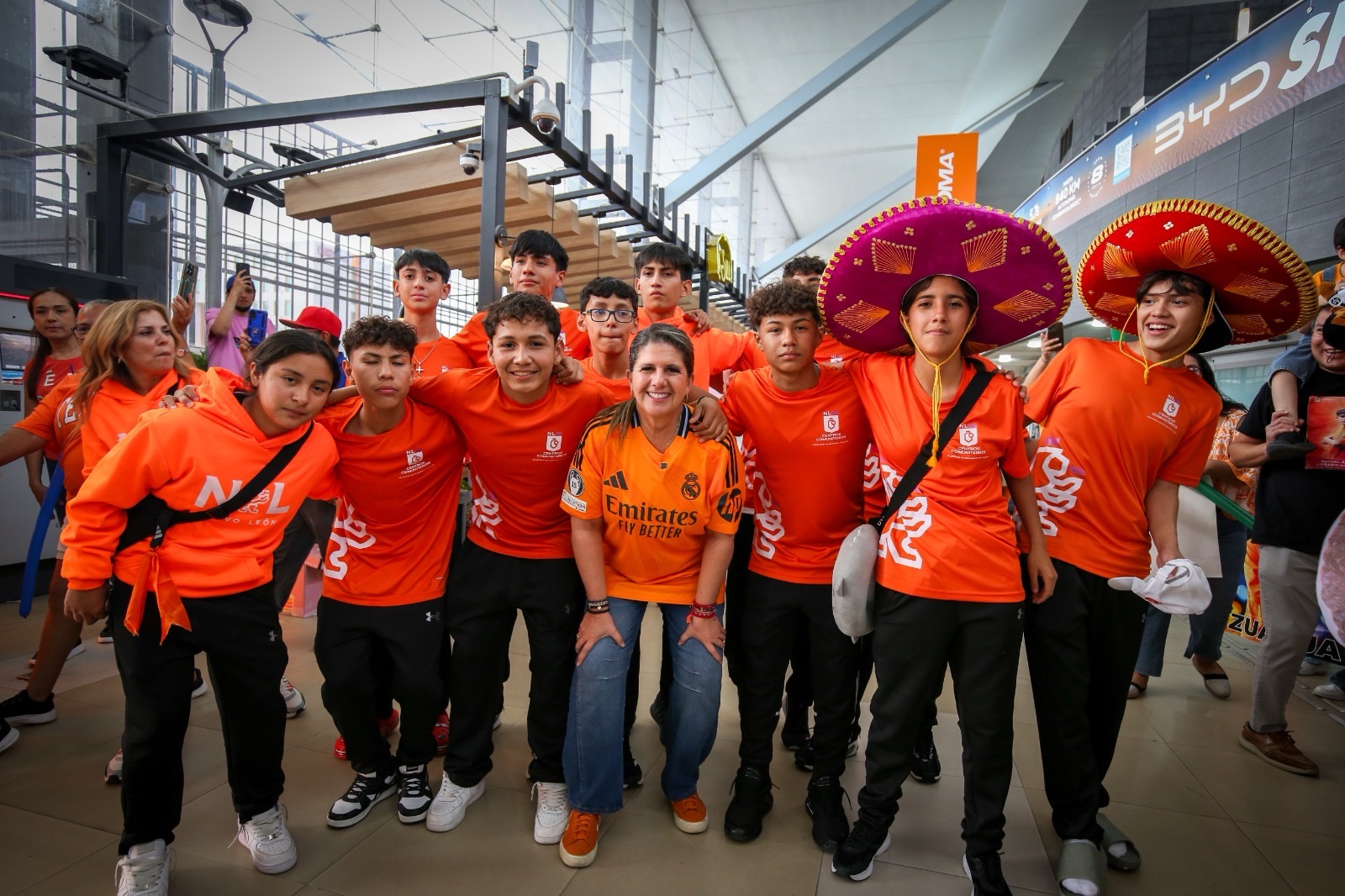 Equipo de fútbol de Centros Comunitarios logra subcampeonato en España