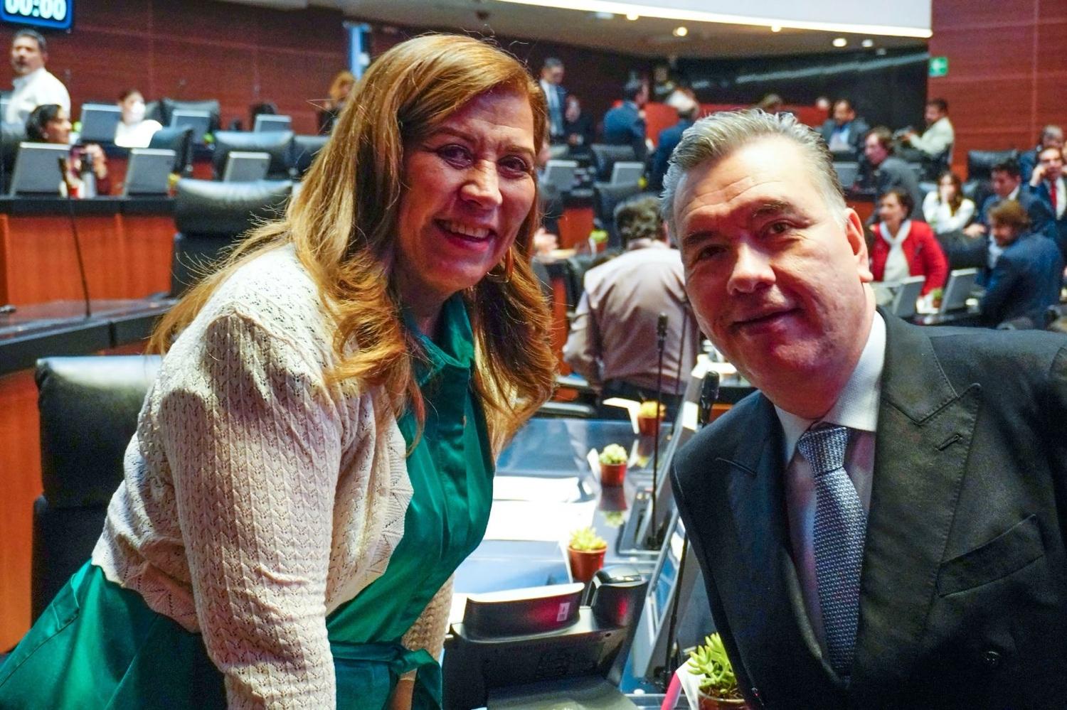 Presentan Waldo y Judith en el Senado punto de acuerdo para exigir se mejore la Movilidad en NL
