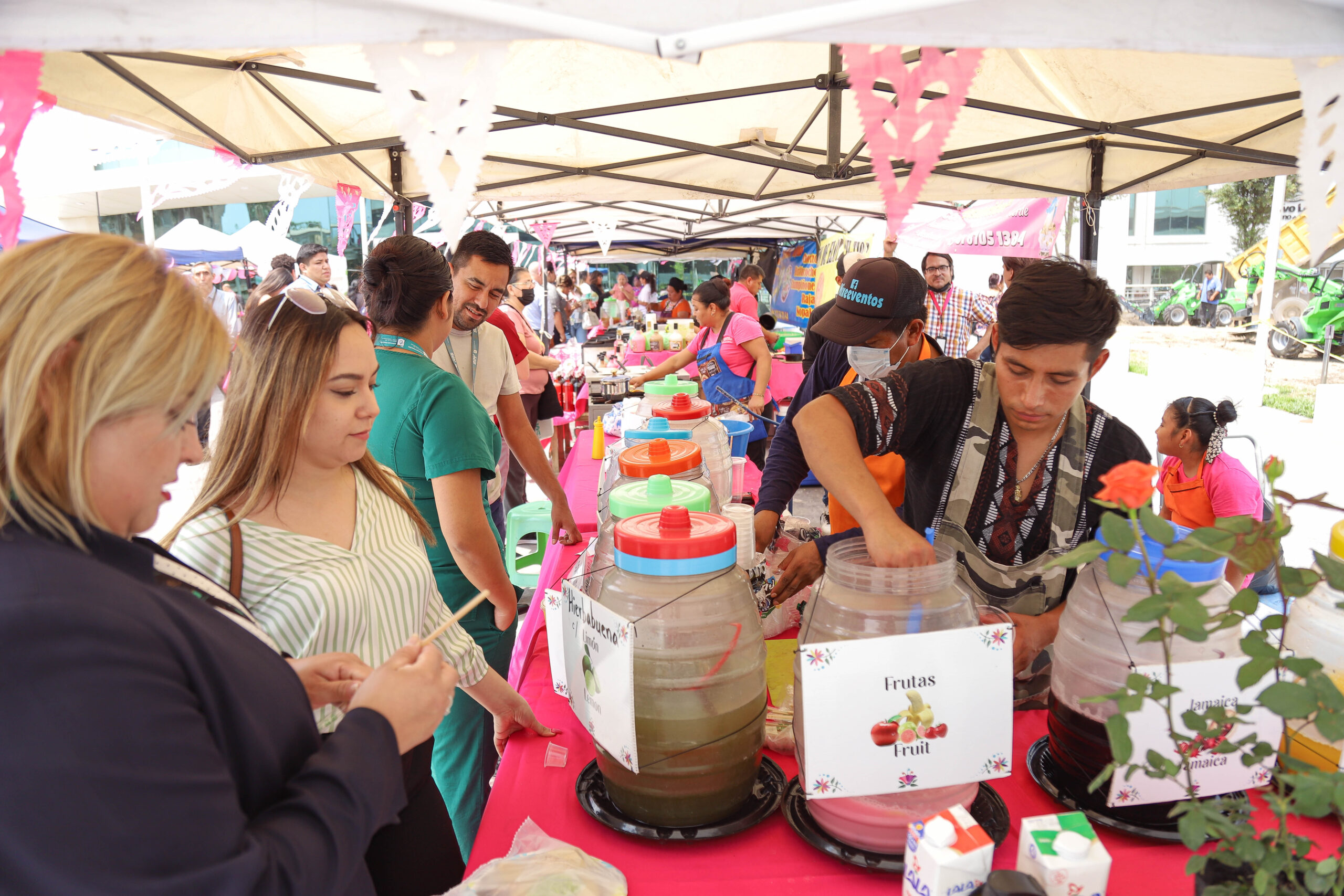Fortalecen a comunidades indígenas con Feria Tequio HUB Intercultural