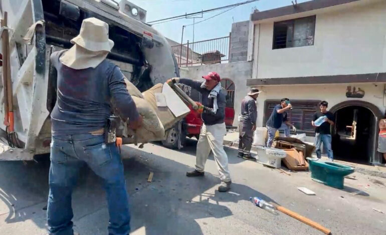Retiran 220 toneladas de escombro y cacharro y más de 2 mil metros de cables en Santa Catarina