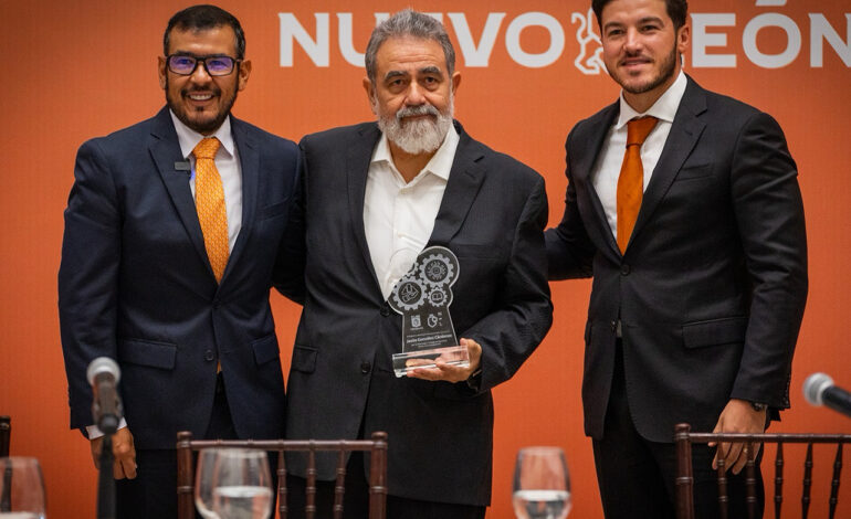 Firma Gobernador compromiso por La Paz Laboral 2025