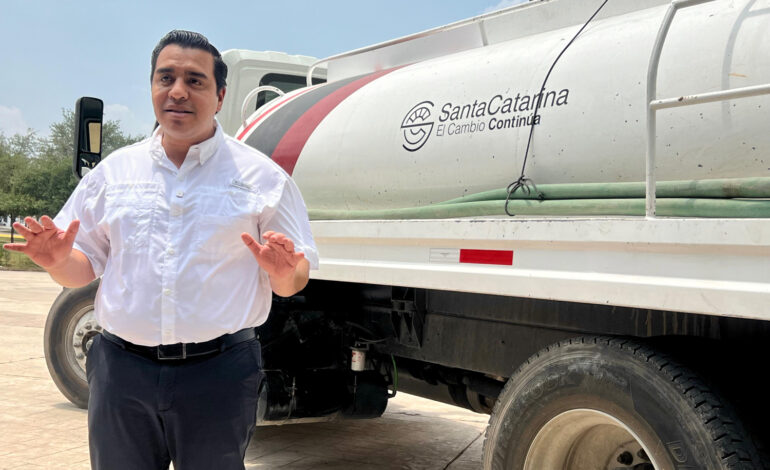 Exige Nava agua para Santa Catarina