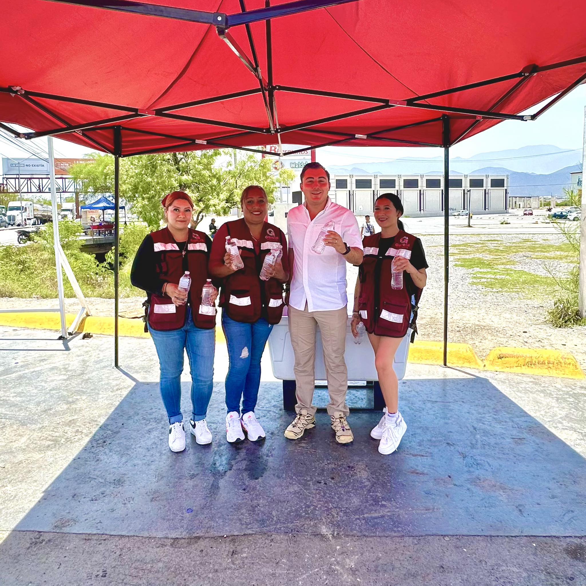 Instala García 17 puntos de hidratación ante ola de calor