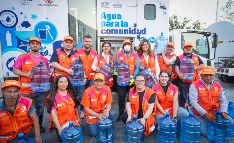 ¡Agua para todas las personas! Gobierno, embotelladoras y cervecería unen fuerzas contra la ola de calor