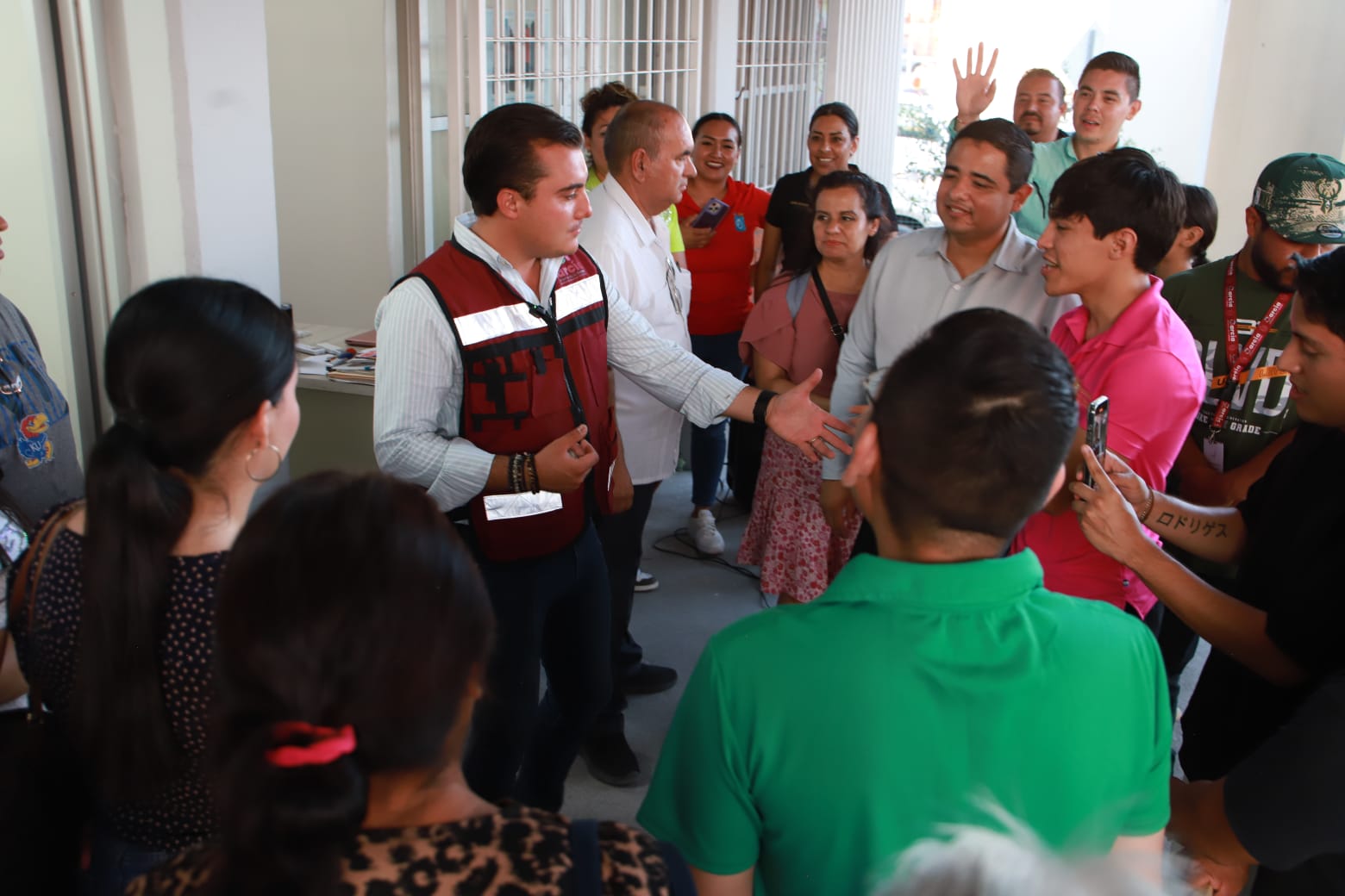 Instala García climatización en primaria Juan Nepomuceno