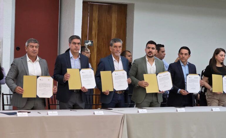 Pacta Guadalupe acuerdo para becas con la UANL