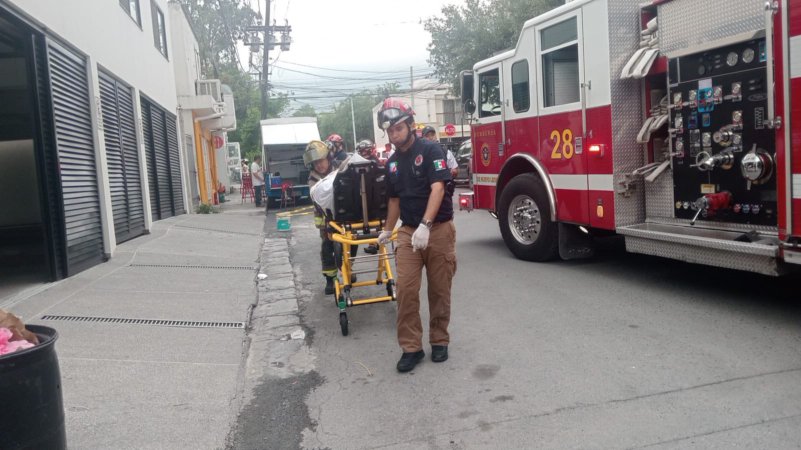 Explosión en puesto de tacos deja tres lesionados en San Pedro