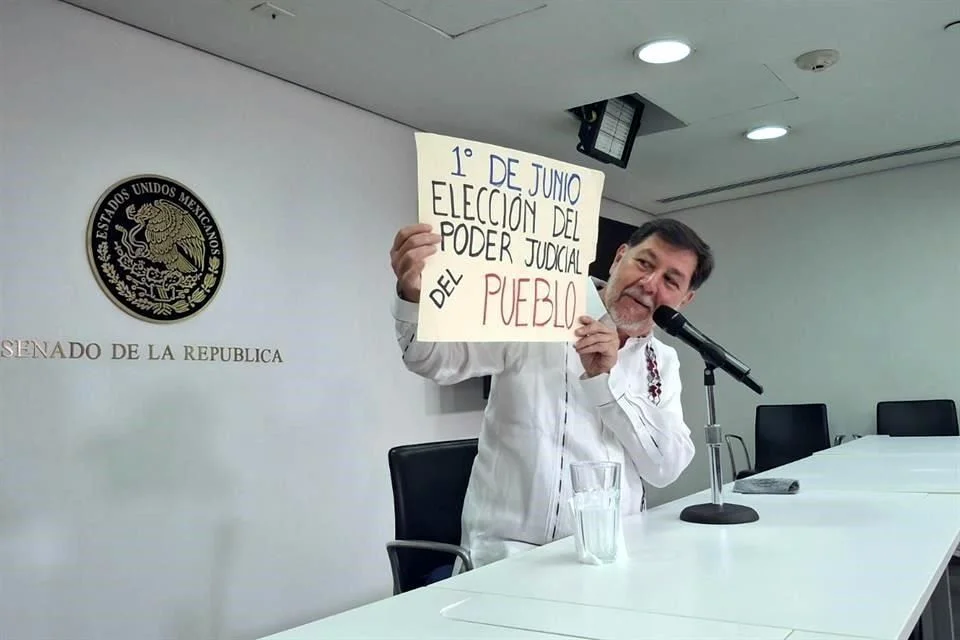 Entrega Senado al INE expedientes de candidatos judiciales