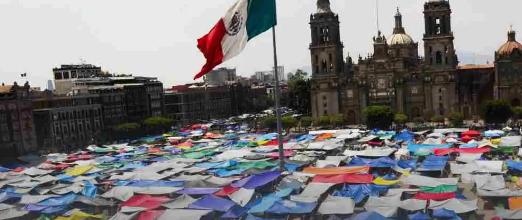 Sección 22 de la CNTE acuerda poner fin al paro de labores y plantón en el Zócalo