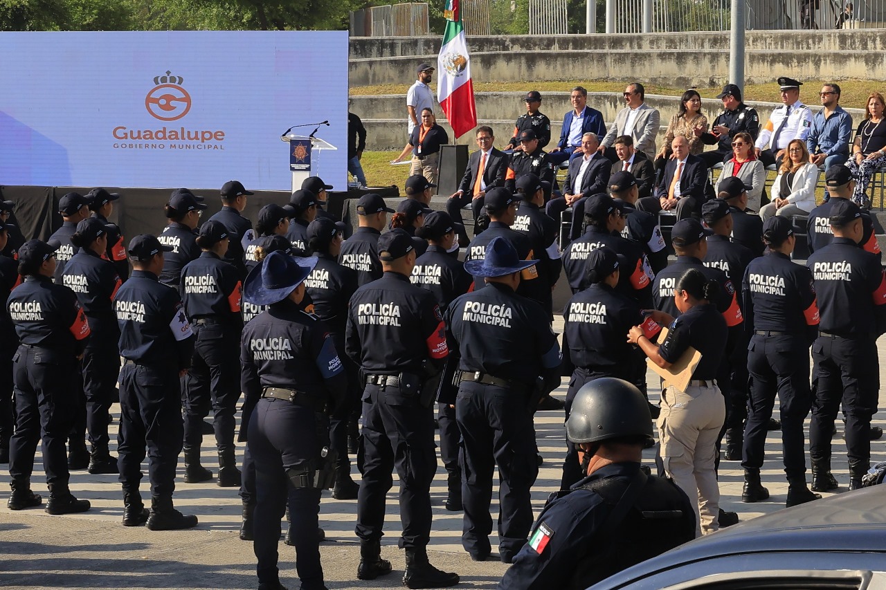 Gradúa Guadalupe a más de 200 nuevos oficiales policiacos