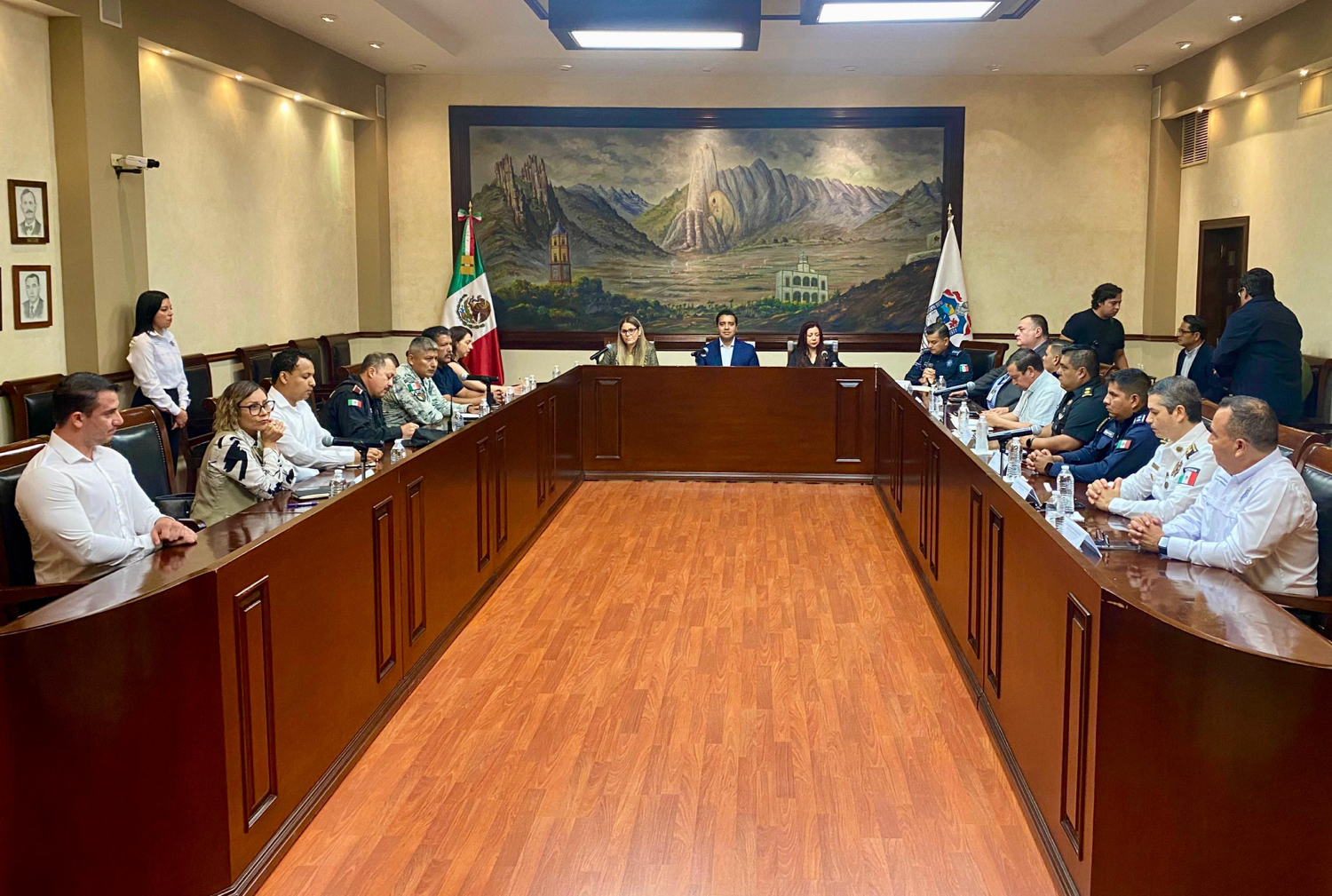 Propone Nava un corredor seguro entre Santa Catarina, García y Escobedo