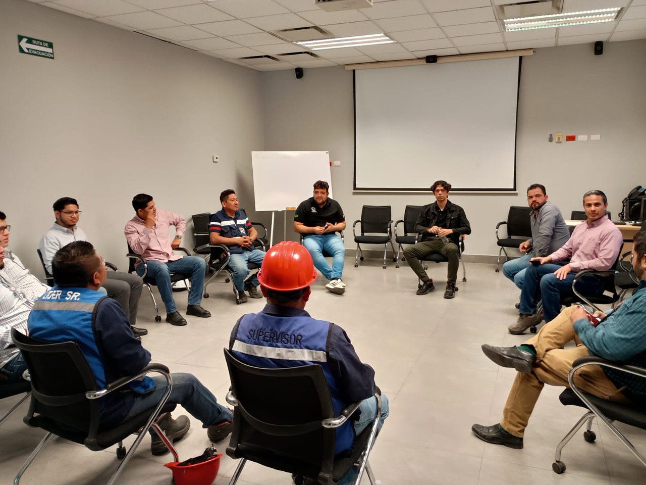 Impulsa Secretaría del Trabajo ambientes laborales sanos e incluyentes