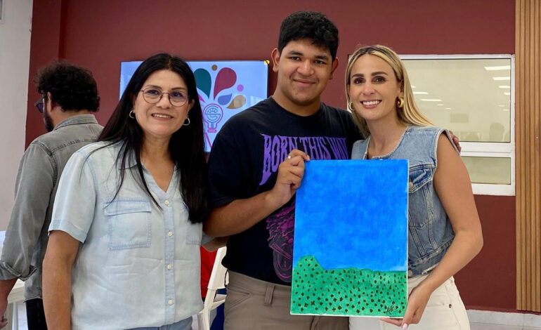 Impulsa la administración de Nava talleres artísticos para niños con Autismo