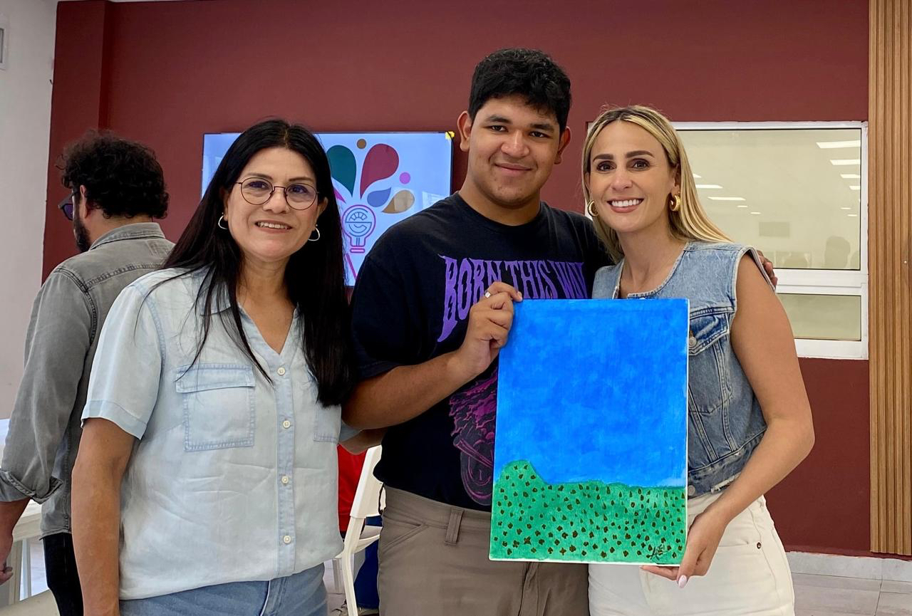 Impulsa la administración de Nava talleres artísticos para niños con Autismo