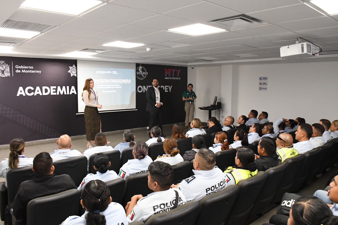 Brinda Monterrey capacitación policías para proteger a menores migrantes