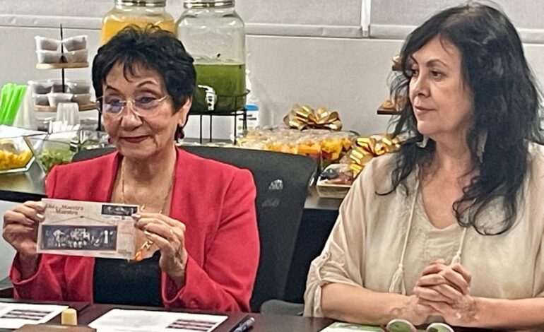 Reconocen a los CENDI con Estampilla Postal Conmemorativa