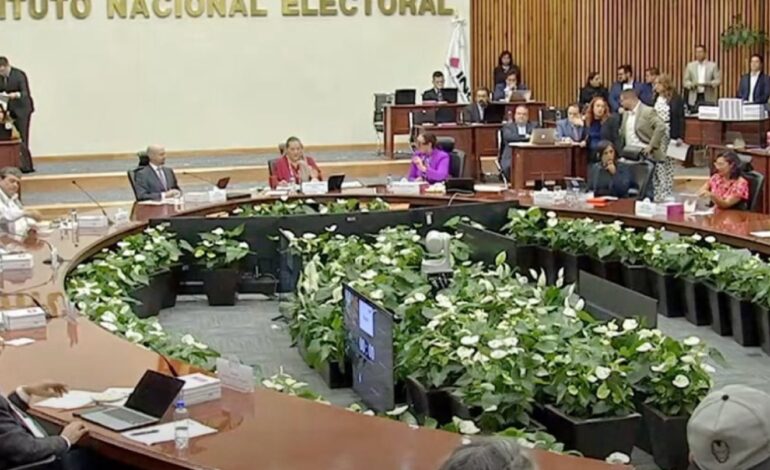 Anula INE 34 candidaturas a magistrados de circuito por pobre promedio en licenciaturas