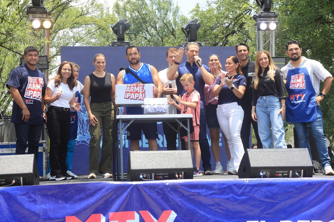Festeja Monterrey a los padres con evento «Que se arme, papá»
