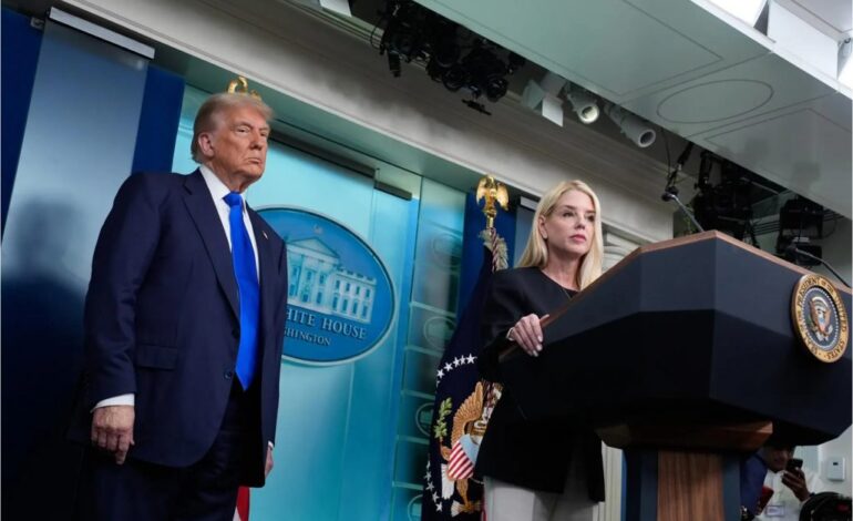 Cártel de Sinaloa es una amenaza para EU: Pam Bondi, Fiscal general
