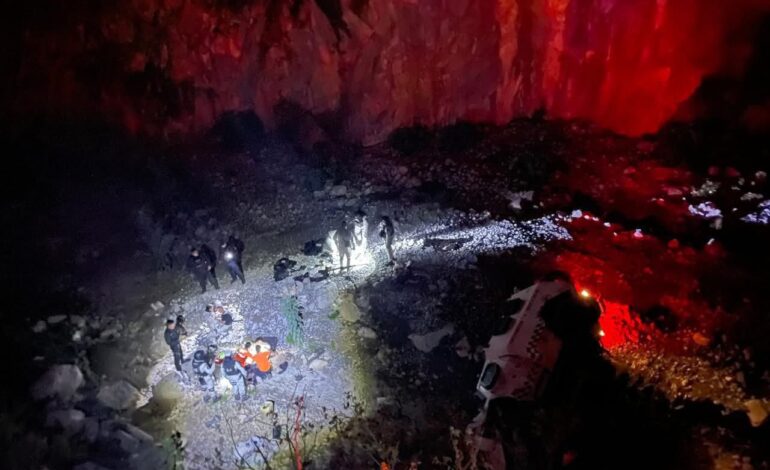 Fallece oficial de la GN tras volcadura en Sierra de Linares