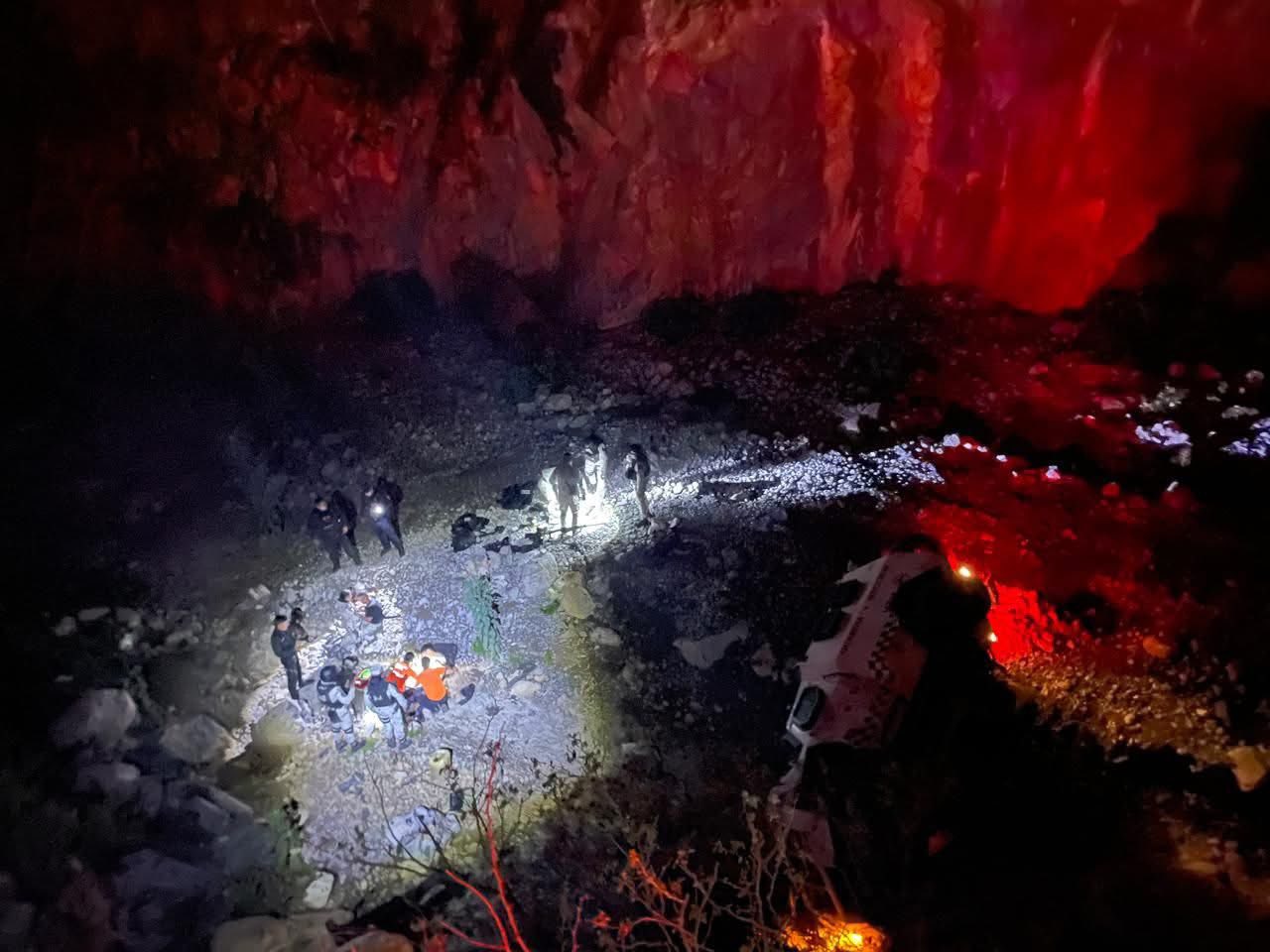 Fallece oficial de la GN tras volcadura en Sierra de Linares