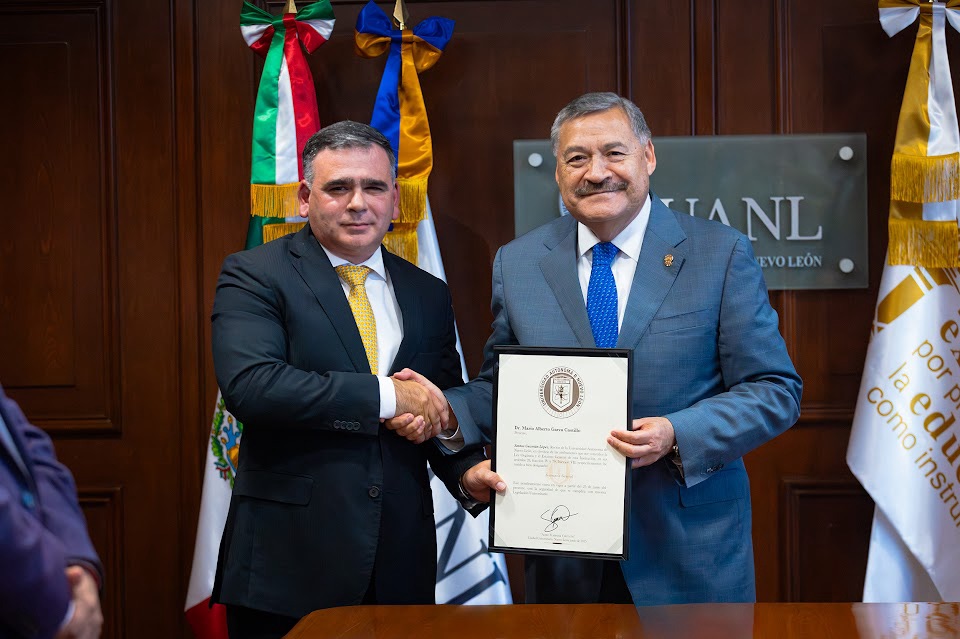 Rector nombra a Mario Garza como nuevo Secretario General de la UANL