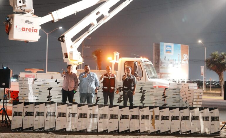 Inicia García renovación total del alumbrado público