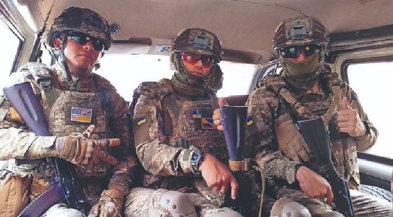 Ex agentes federales se enrolan como mercenarios en Ucrania