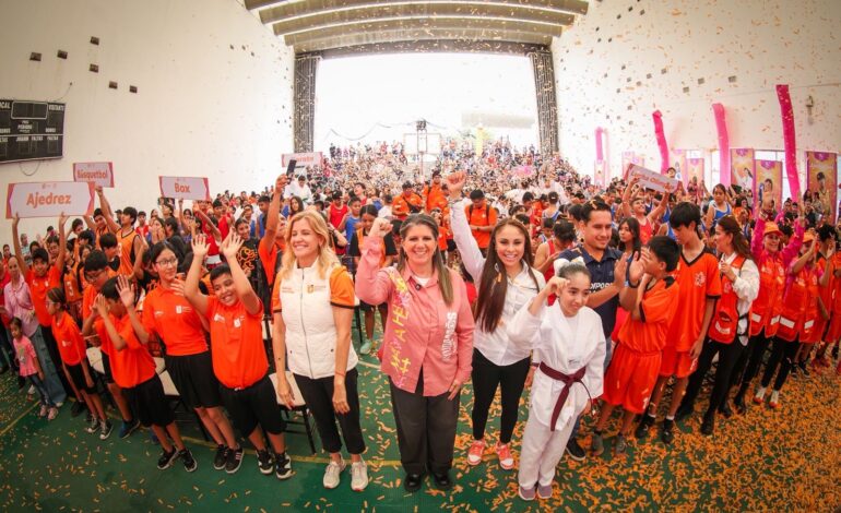 Presenta Martha Herrera a delegación deportiva de Centros Comunitarios rumbo a Olimpiada Estatal 2025