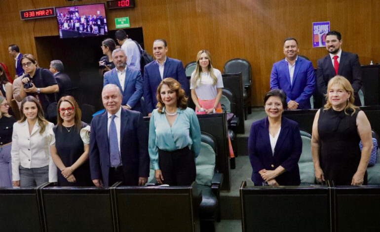Cumplen Diputados priistas&nbsp;con&nbsp;primer informe&nbsp;legislativo