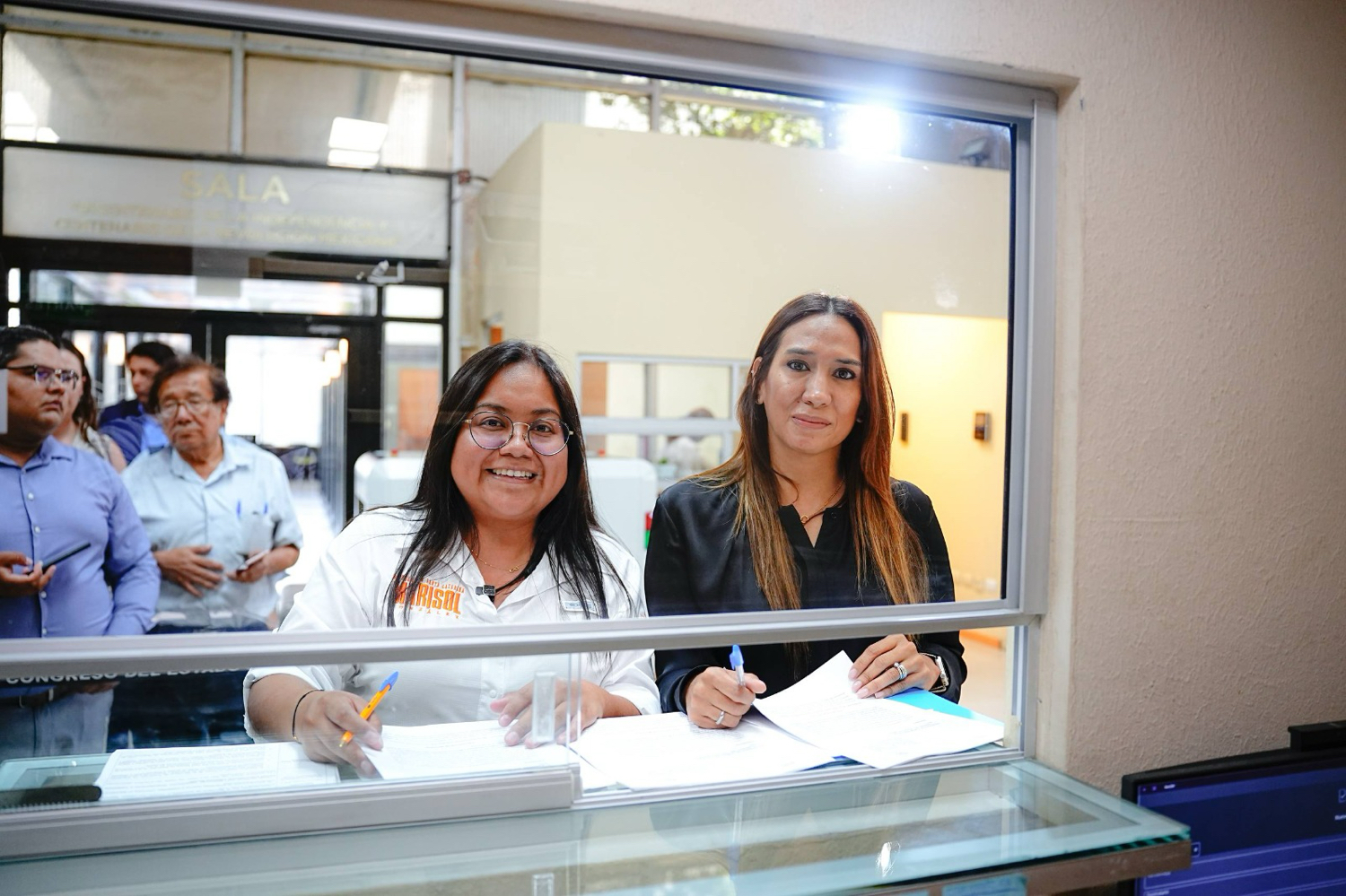 Proponen diputada de MC y titular de Economía, distintivo de Hecho en NL