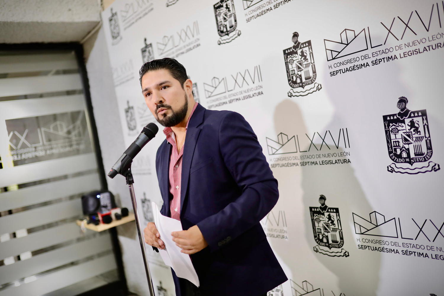 Plantea Fernando Aguirre incentivos a empresas que otorguen a los jóvenes&nbsp;el primer empleo&nbsp;