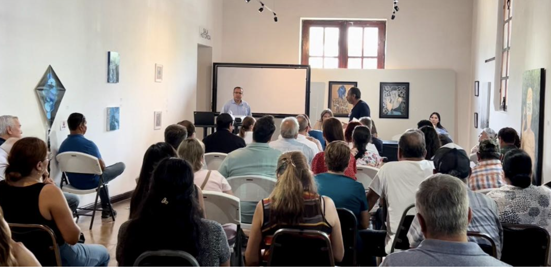 Explica CONANP a residentes detalles sobre el cobro en La Huasteca