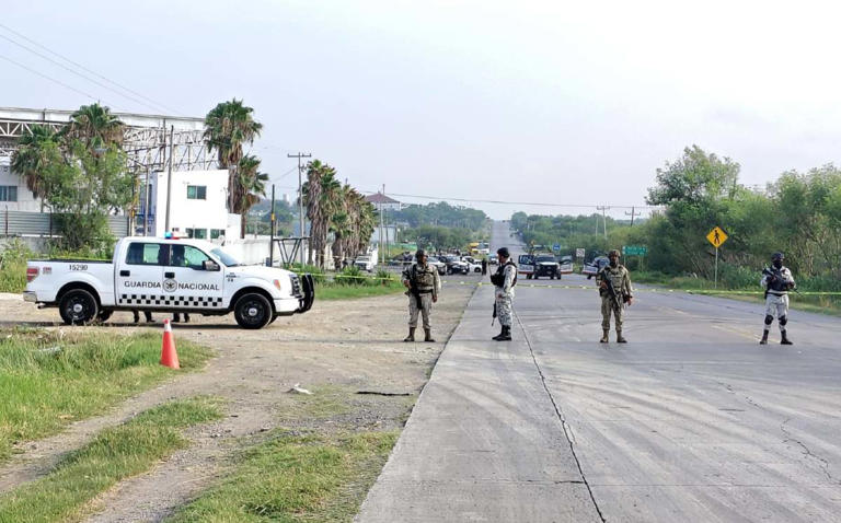 Abaten fuerzas policiales a tres hombres y una mujer en Cadereyta